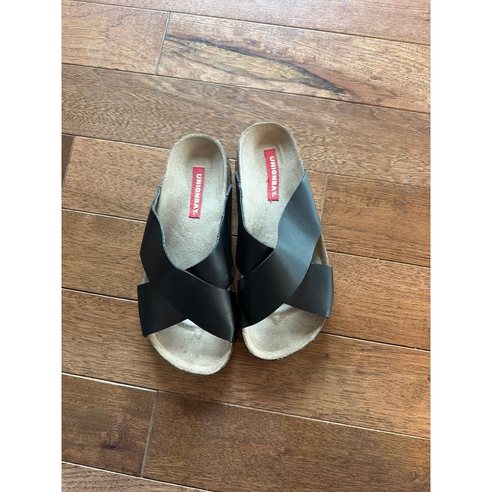 UNIONBAY Women's Black Cross Strap Slip-On Sandals Size 6